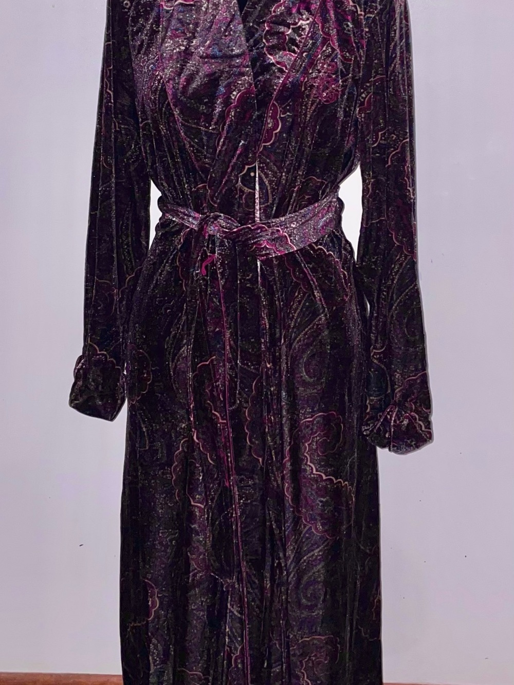 Ralph Lauren Velvet Paisley Robe in Deep Plum/Blue, Nice!